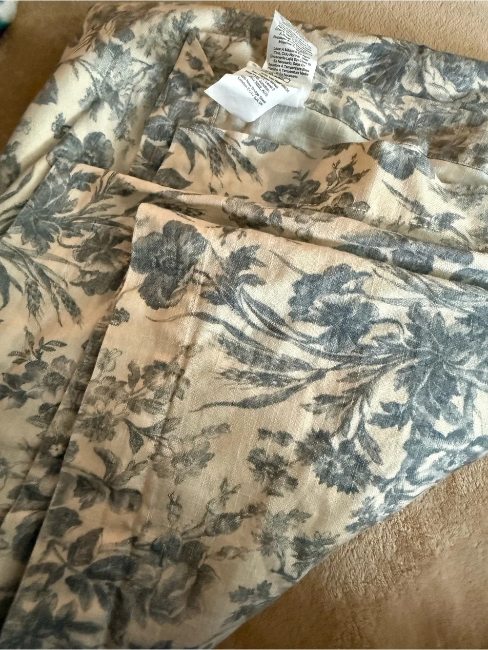 Pottery Barn Sorrel Toile Organic Cotton Table Cloth